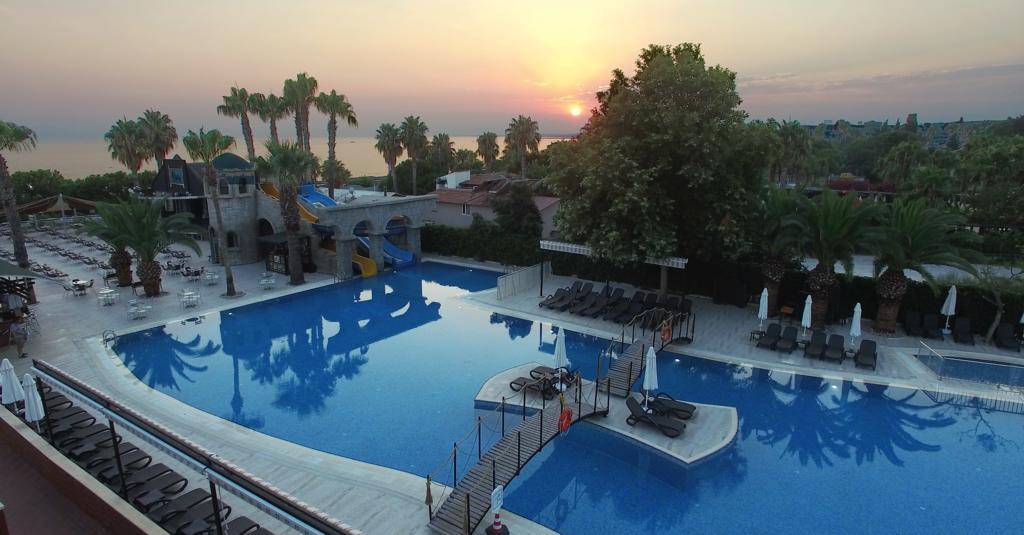Thalia Beach Resort Hotel Ilica  المظهر الخارجي الصورة