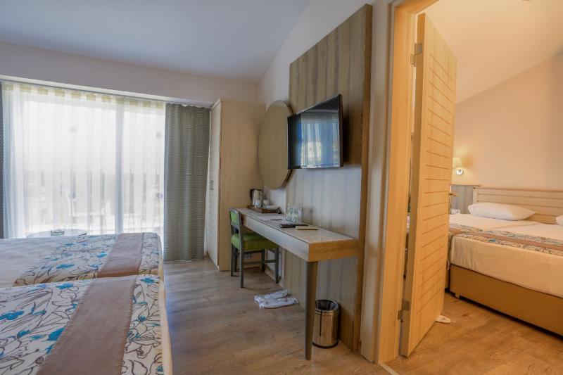 Thalia Beach Resort Hotel Ilica  المظهر الخارجي الصورة